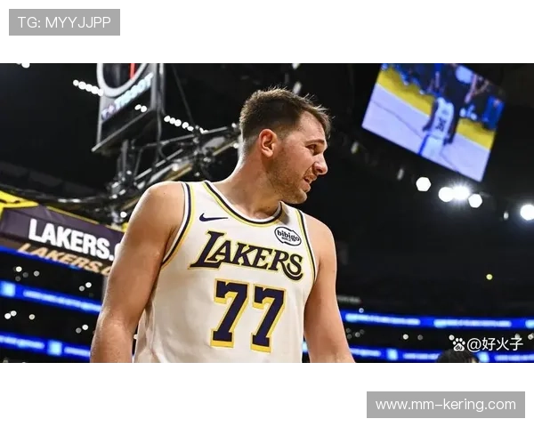 东契奇制造换防，达拉斯独行侠抓住机会